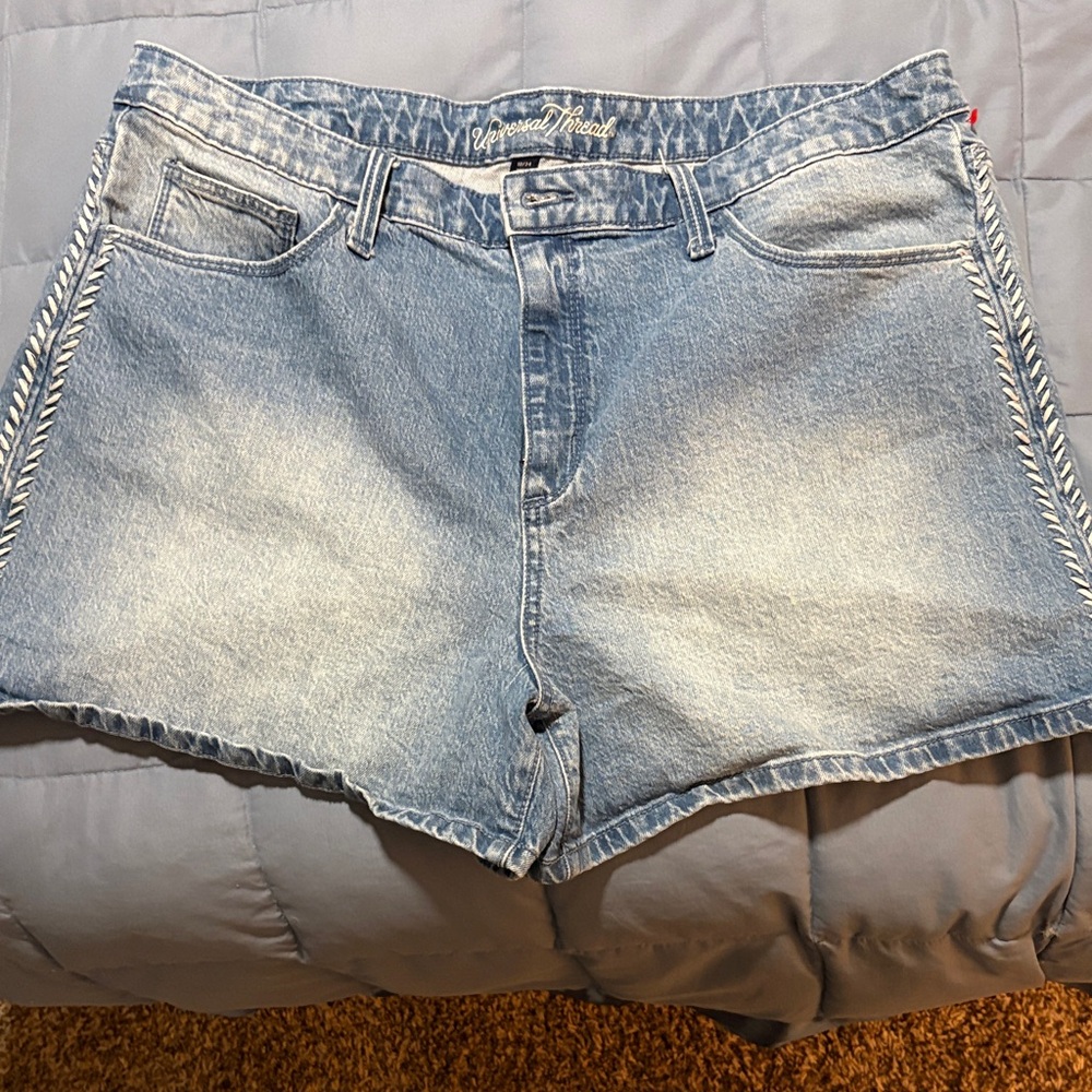 American Threads Women's Light Blue Jean Shorts, Sz 18